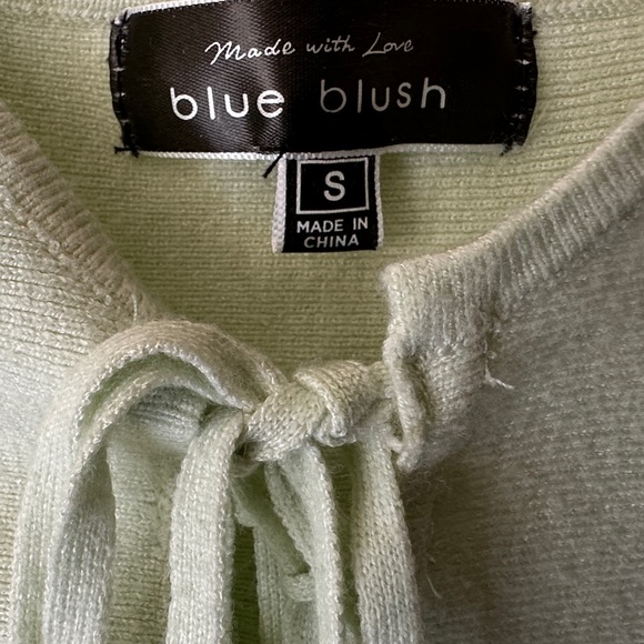 Cute front tie spaghetti strap crop top - Picture 4 of 4